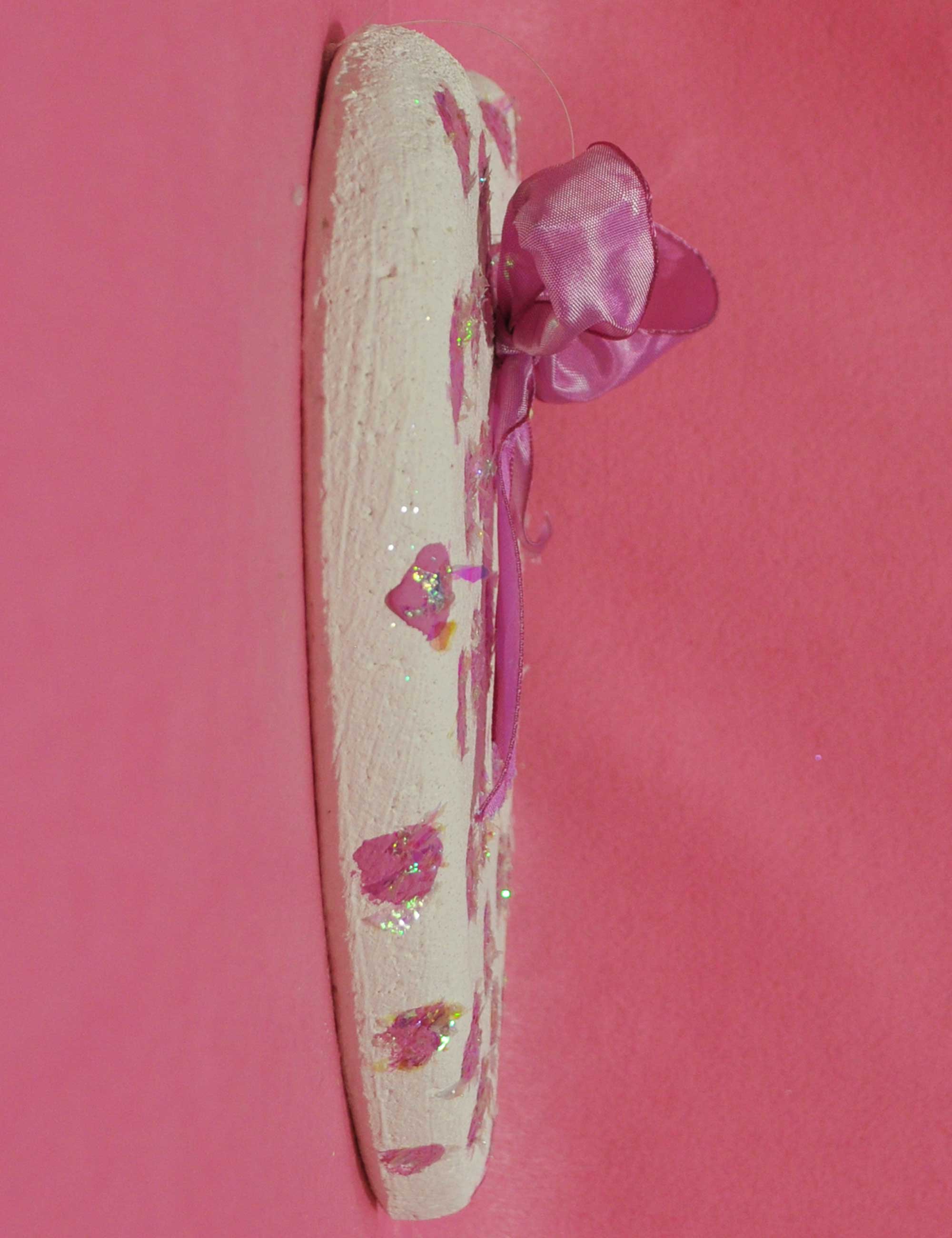 CUORE BIANCO A POIS ROSA 30CM - immagine 4